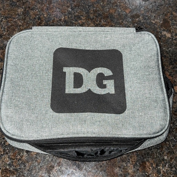 DOLLAR GENERAL STORE DG DOLGENCORP INC Yellow Tumbler Cup Lid GRAY LUNCH BOX - Picture 9 of 12